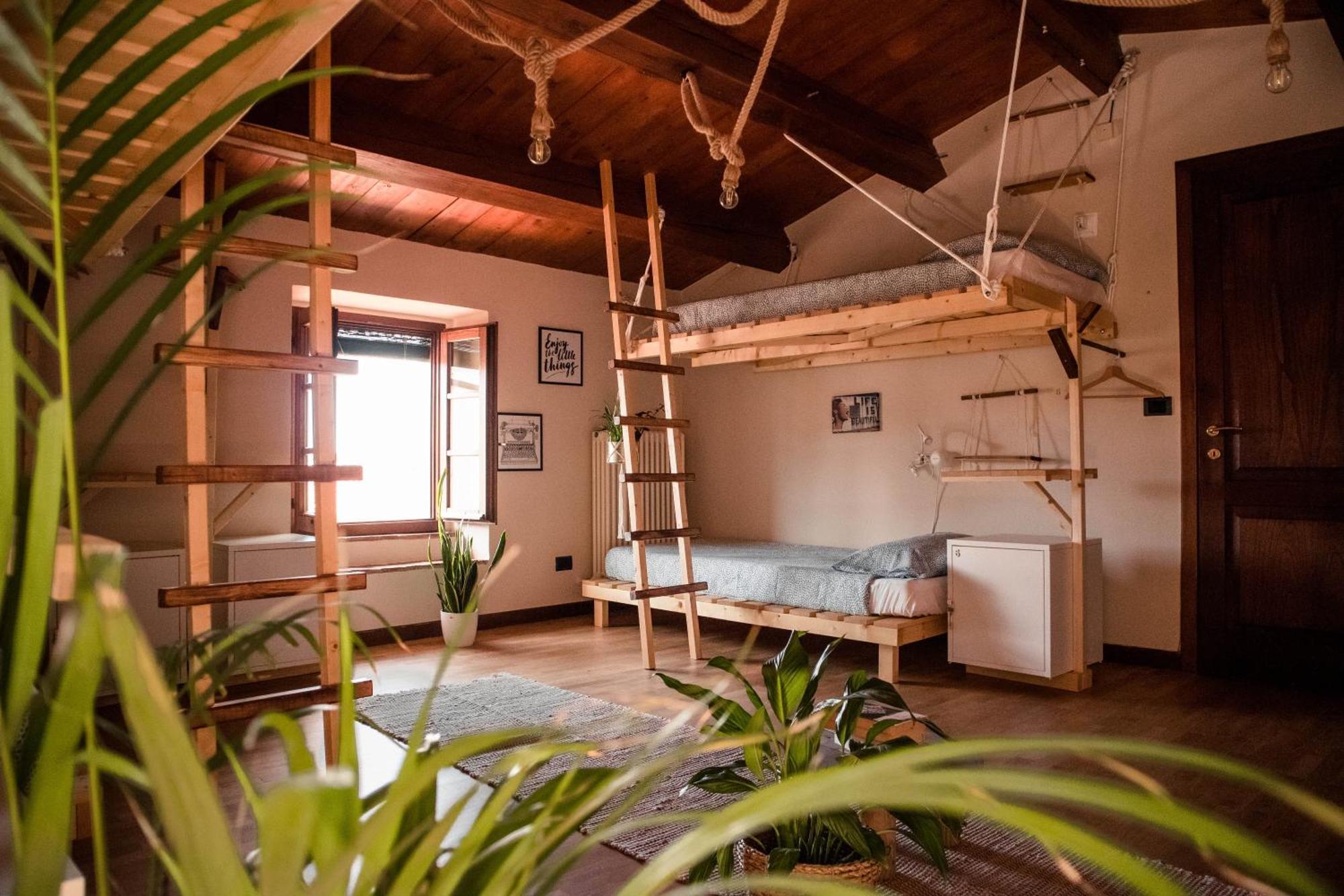 Social Garden - Sharing Room Calci Eksteriør bilde